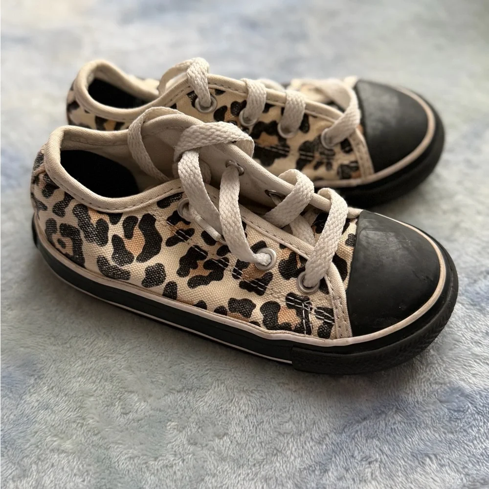 Converse Kids Sneakers with Leopard Pattern - Picture 1 of 1